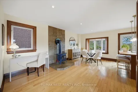 69 Mayfield Avenue Toronto ON M6S 1K4
