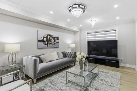 18 Salonica Road Brampton ON L7A 3K9