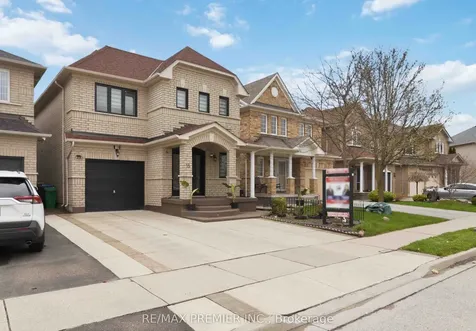 18 Salonica Road Brampton ON L7A 3K9