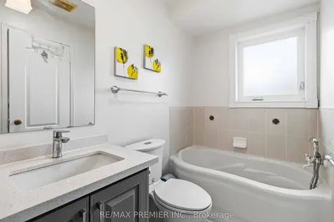 18 Salonica Road Brampton ON L7A 3K9