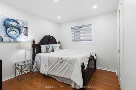 18 Salonica Road Brampton ON L7A 3K9