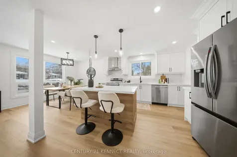 2121 Baynham Court Mississauga ON L5A 1H1