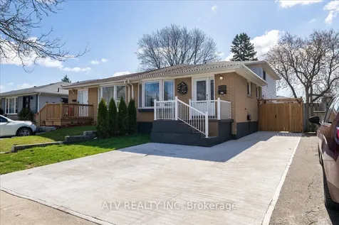 2504 Glamworth Crescent Mississauga ON L5K 1G3