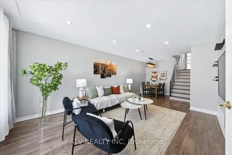 2504 Glamworth Crescent Mississauga ON L5K 1G3