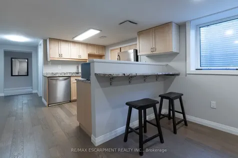 436 Goodram Drive Burlington ON L7L 2K1