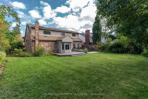 436 Goodram Drive Burlington ON L7L 2K1