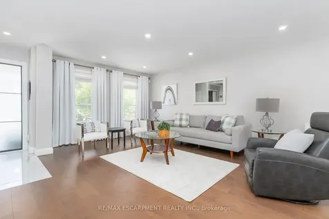436 Goodram Drive Burlington ON L7L 2K1