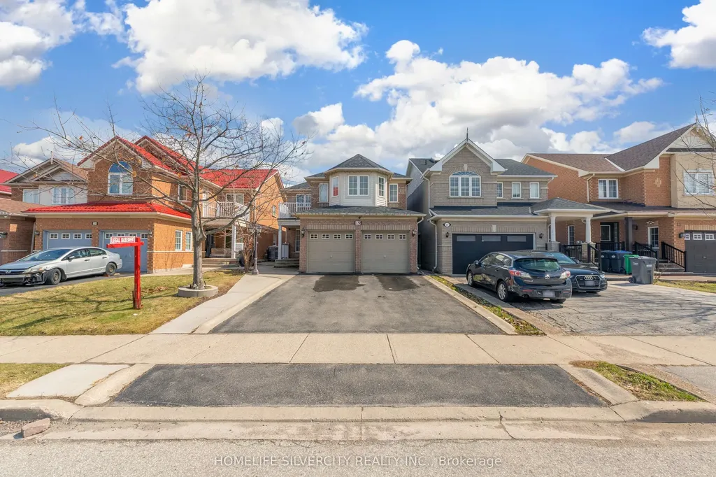 19 Vintage Gate Brampton ON L6X 4C4