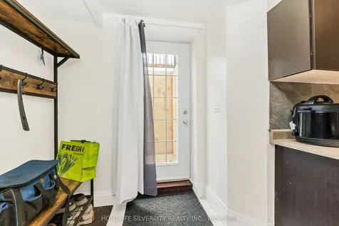 19 Vintage Gate Brampton ON L6X 4C4