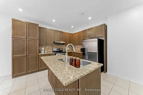 36 Ocean Ridge Drive E Brampton ON L6R 3K5