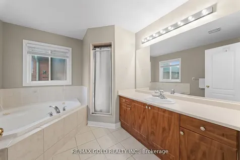 36 Ocean Ridge Drive E Brampton ON L6R 3K5