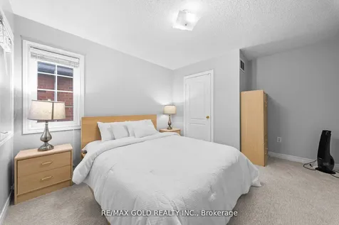 36 Ocean Ridge Drive E Brampton ON L6R 3K5