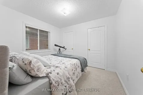 36 Ocean Ridge Drive E Brampton ON L6R 3K5