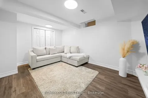 36 Ocean Ridge Drive E Brampton ON L6R 3K5
