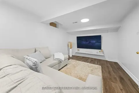 36 Ocean Ridge Drive E Brampton ON L6R 3K5