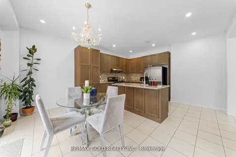 36 Ocean Ridge Drive E Brampton ON L6R 3K5
