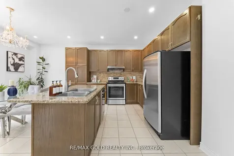 36 Ocean Ridge Drive E Brampton ON L6R 3K5