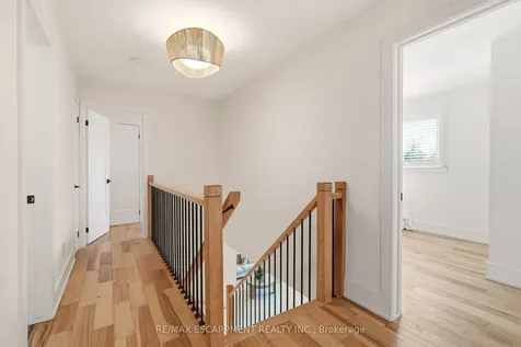 2347 Tweedsmuir Court Burlington ON L7P 4K9