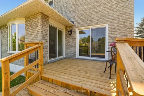 2347 Tweedsmuir Court Burlington ON L7P 4K9