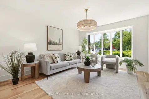 2347 Tweedsmuir Court Burlington ON L7P 4K9