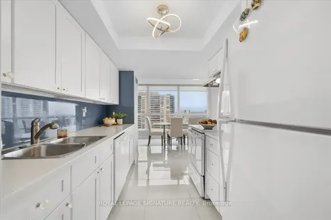 5 Rowntree Road Toronto ON M9V 5G9