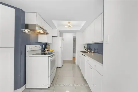 5 Rowntree Road Toronto ON M9V 5G9