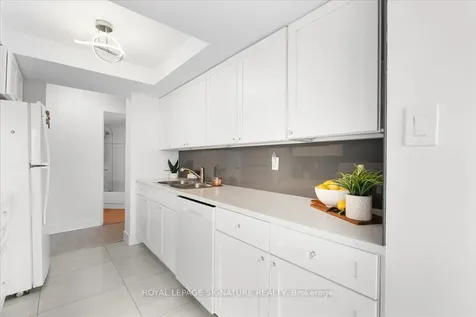 5 Rowntree Road Toronto ON M9V 5G9