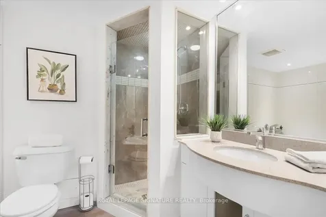 5 Rowntree Road Toronto ON M9V 5G9