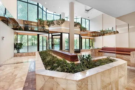 5 Rowntree Road Toronto ON M9V 5G9