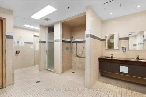 5 Rowntree Road Toronto ON M9V 5G9