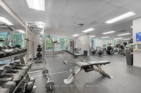 5 Rowntree Road Toronto ON M9V 5G9