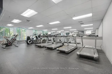 5 Rowntree Road Toronto ON M9V 5G9