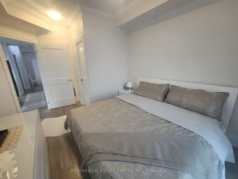 4085 Parkside Village Drive Mississauga ON L5B 0K9