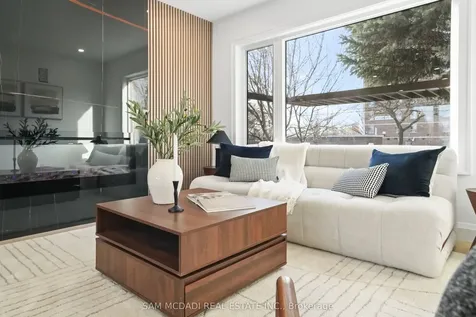 25 Falstaff Avenue Toronto ON M6L 2C6