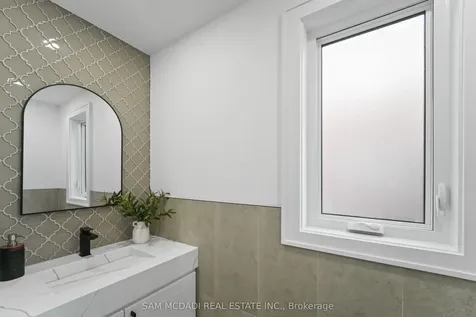 25 Falstaff Avenue Toronto ON M6L 2C6