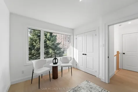 25 Falstaff Avenue Toronto ON M6L 2C6