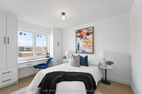 25 Falstaff Avenue Toronto ON M6L 2C6