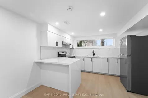 25 Falstaff Avenue Toronto ON M6L 2C6