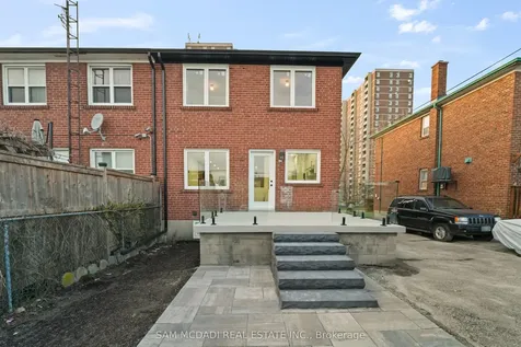 25 Falstaff Avenue Toronto ON M6L 2C6