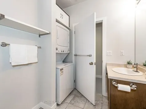 2 Fieldway Road Toronto ON M8Z 0B9