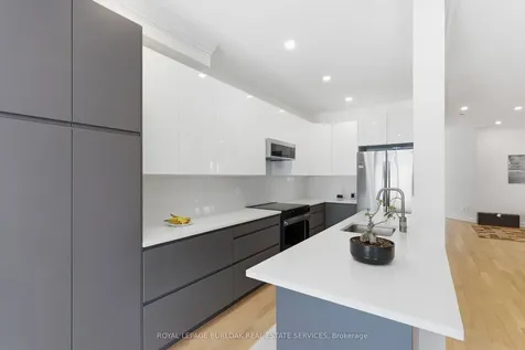 2289 Owlridge Drive Oakville ON L6M 3S9
