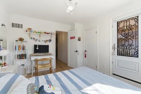 2289 Owlridge Drive Oakville ON L6M 3S9