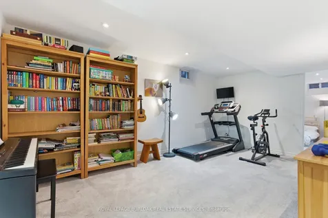 2289 Owlridge Drive Oakville ON L6M 3S9