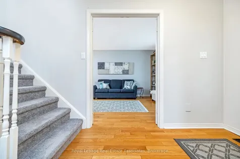 16 Cotswold Court Halton Hills ON L7G 5E5