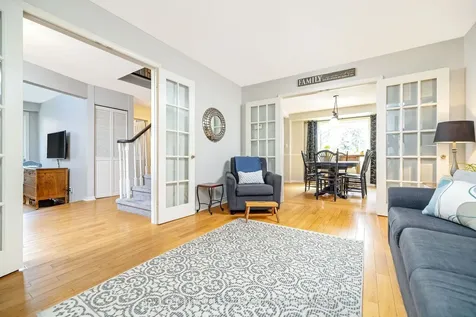 16 Cotswold Court Halton Hills ON L7G 5E5