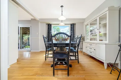 16 Cotswold Court Halton Hills ON L7G 5E5