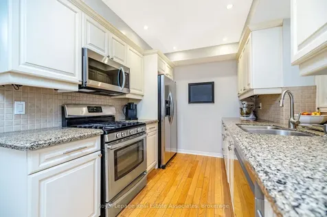 16 Cotswold Court Halton Hills ON L7G 5E5
