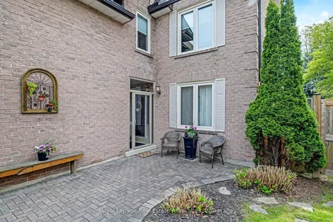 16 Cotswold Court Halton Hills ON L7G 5E5