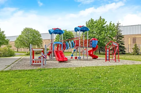 16 Cotswold Court Halton Hills ON L7G 5E5