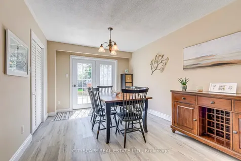 3272 Kings Masting Crescent Mississauga ON L5L 1G6